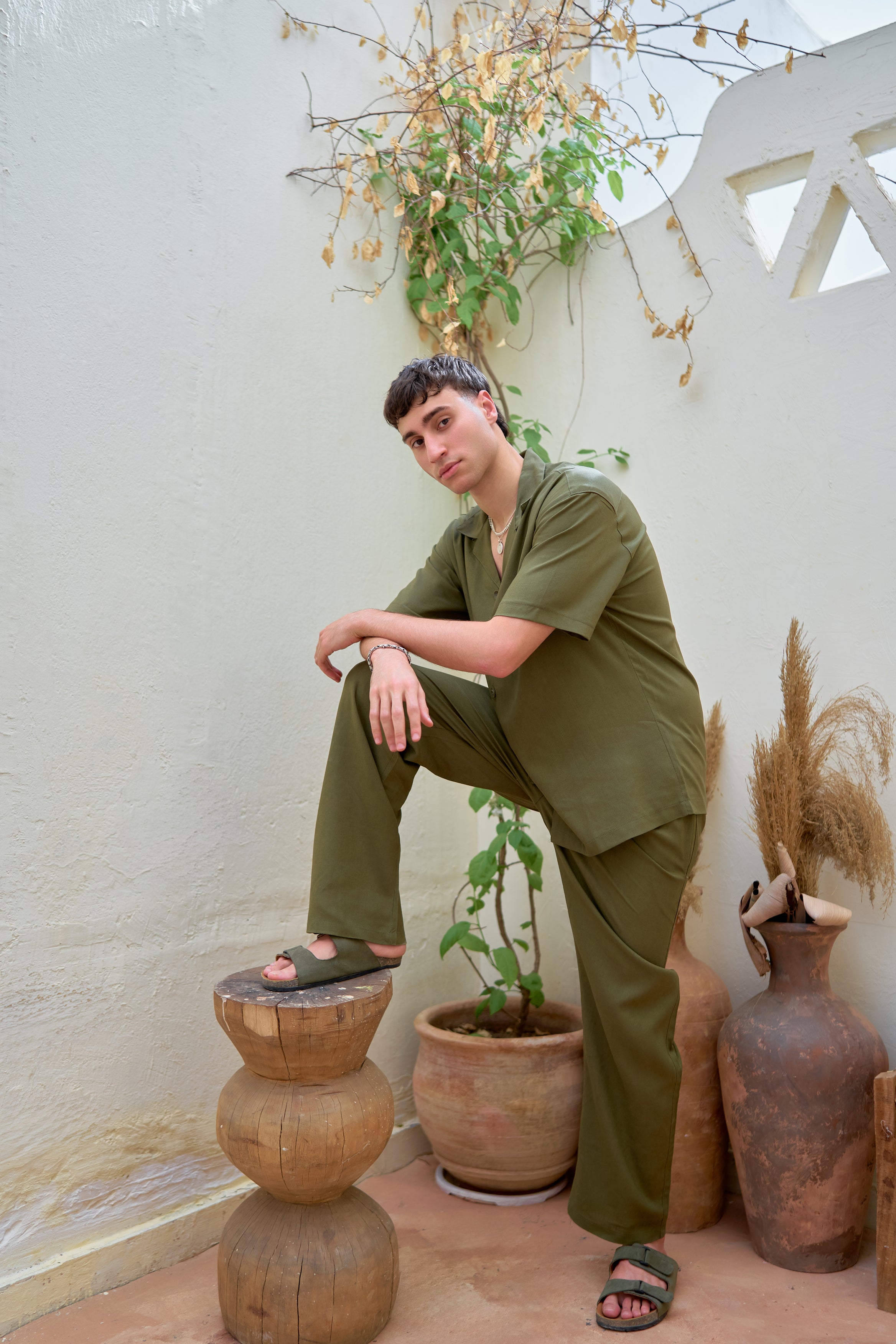 STCHZ Dark Olive Linen Suit