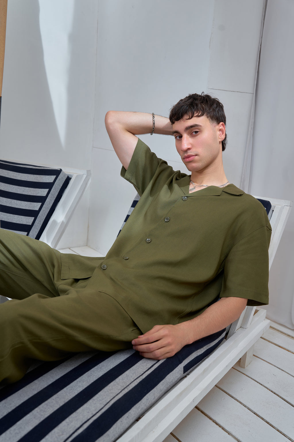 STCHZ Dark Olive Linen Suit